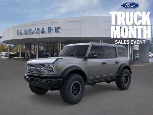 New 2025 Ford Bronco Badlands image 1