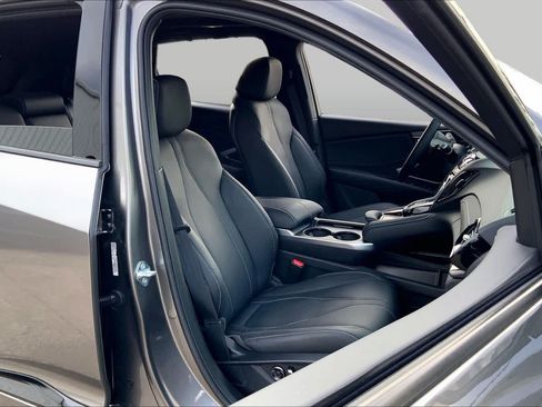Used 2025 Acura RDX SH-AWD image 9
