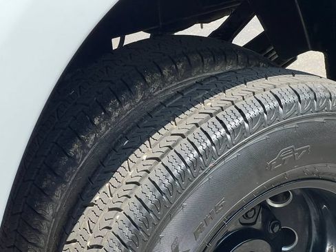 Used 2025 RAM 3500 Laramie AWD/4WD image 14
