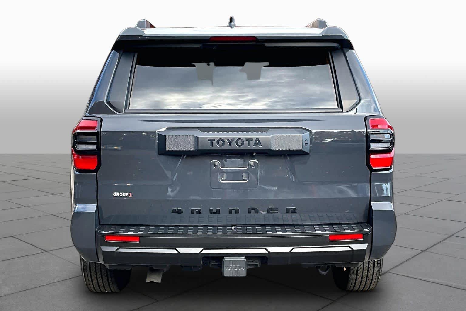Certified 2026 Toyota 4Runner SR5 AWD/4WD image 4