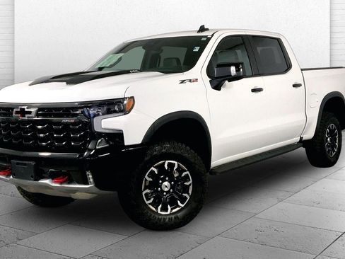 Used 2025 Chevrolet Silverado 1500 ZR2 w/ Technology Package AWD/4WD image 12
