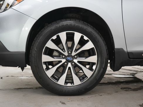 Used 2016 Subaru Outback 2.5i Limited w/ Popular Package #4 AWD/4WD image 31