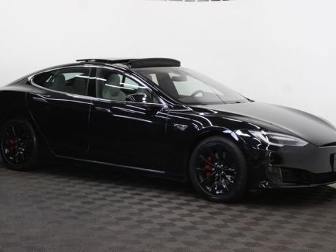 Used 2016 Tesla Model S 60 RWD image 3