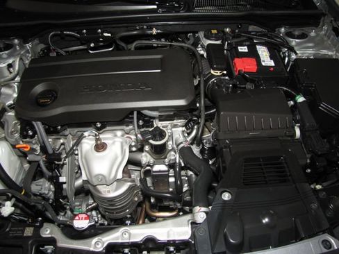 Certified 2025 Honda Civic Sport image 21