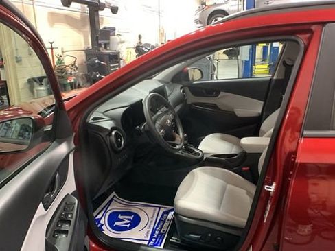 Used 2023 Hyundai Kona SEL w/ Cargo Package image 8