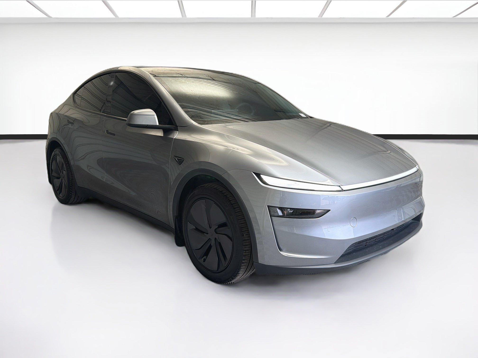 Used 2026 Tesla Model Y 2WD image 3