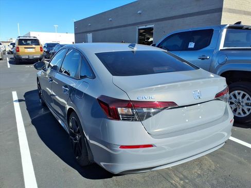 Used 2025 Honda Civic Sport image 3