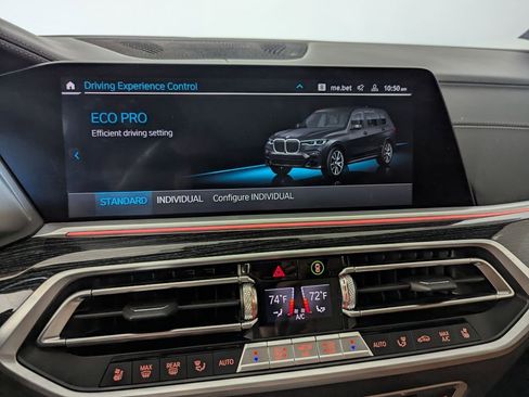 Used 2021 BMW X7 M50i AWD/4WD image 80