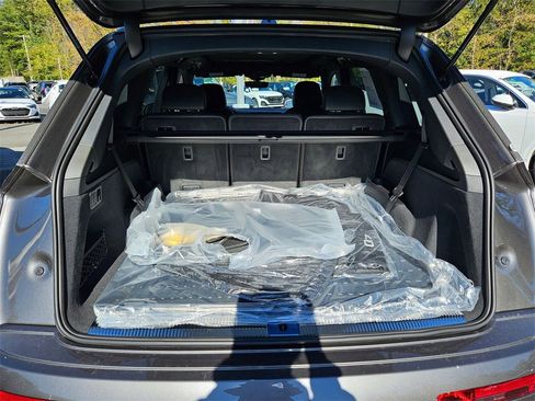 New 2026 Audi Q7 2.0T Premium image 23