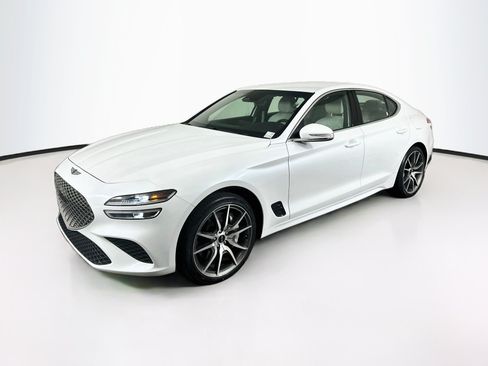Used 2025 Genesis G70 2.5T AWD/4WD image 3