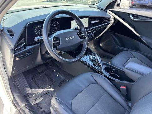 Used 2023 Kia Niro Wind FWD image 16