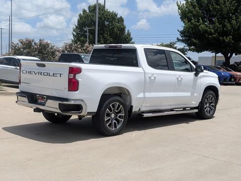 Used 2022 Chevrolet Silverado 1500 LT RWD image 5