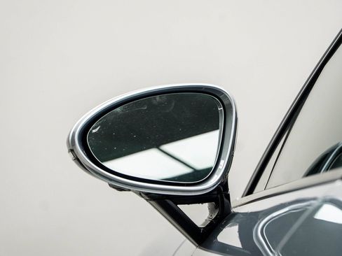 Used 2021 Porsche Panamera 4 AWD/4WD image 19