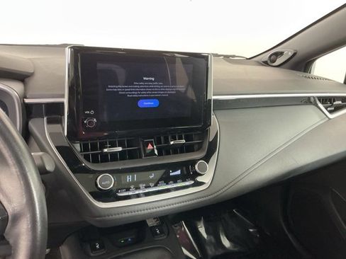 Used 2023 Toyota Corolla XSE image 18