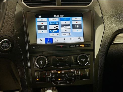 Used 2018 Ford Explorer XLT w/ Equipment Group 202A image 16