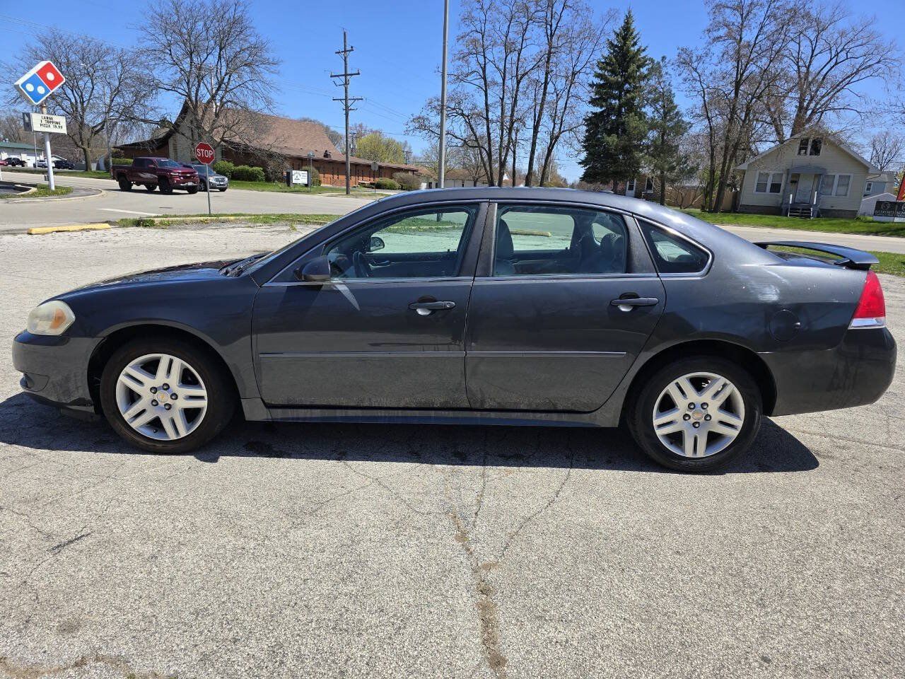 Used 2010 Chevrolet Impala LT w/ Luxury Edition Package FWD image 3