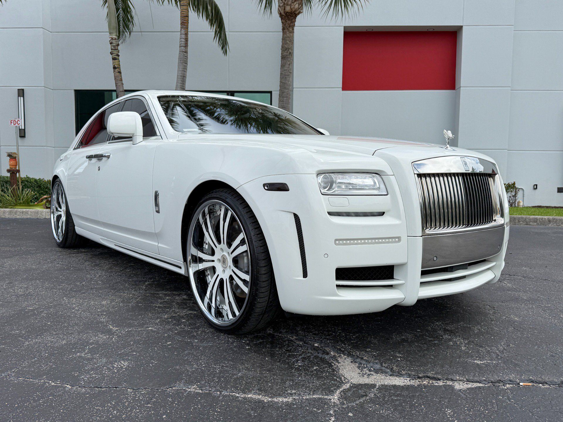 Used 2011 Rolls-Royce Ghost RWD image 6