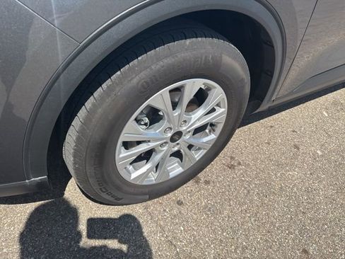 Used 2023 Ford Escape Active image 2