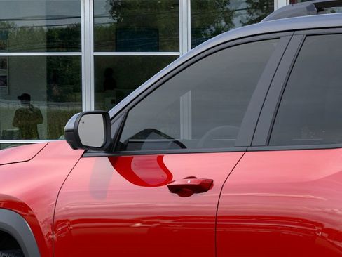 New 2026 Chevrolet Equinox LT w/ Convenience Package II image 12