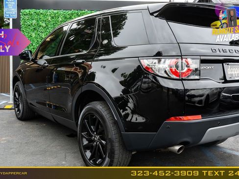 Used 2017 Land Rover Discovery Sport SE AWD/4WD image 8