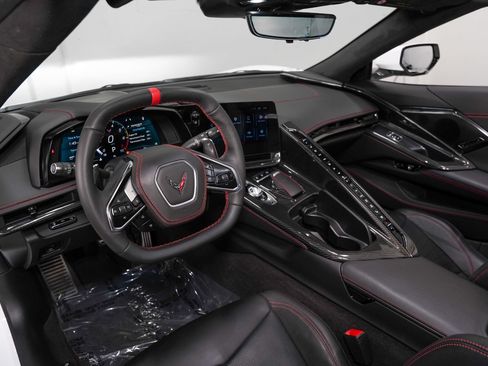 Used 2024 Chevrolet Corvette Stingray Premium Cpe w/ Stealth Interior Trim Package RWD image 11