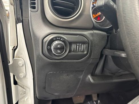 Used 2021 Jeep Gladiator Sport w/ Trailer Tow Package AWD/4WD image 21