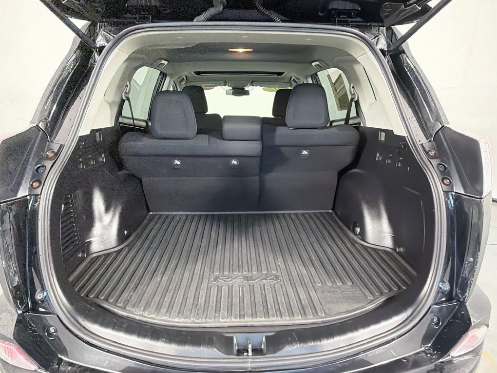 Used 2017 Toyota RAV4 XLE w/ Plus Extra Value Package AWD/4WD image 25