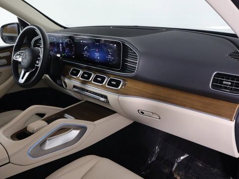 Certified 2023 Mercedes-Benz GLE 450 4MATIC image 9