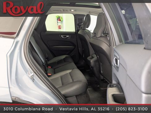 Certified 2024 Volvo XC60 B5 Plus w/ Protection Package Premier AWD/4WD image 10