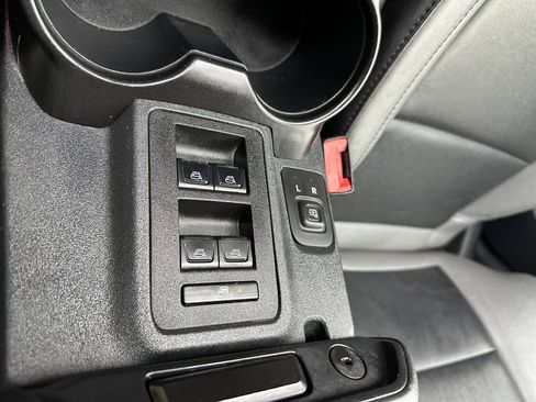 Used 2021 Ford Bronco Black Diamond image 23