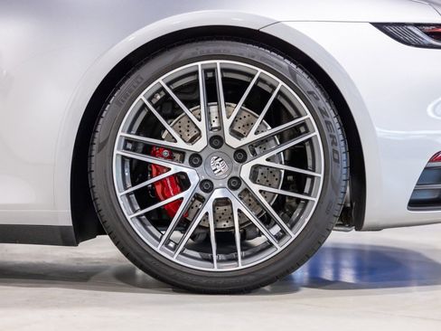 Used 2024 Porsche 911 Carrera S w/ Sport Package image 12