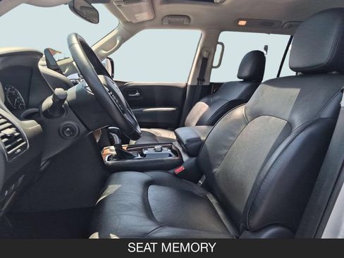 Used 2024 Nissan Armada SL w/ Captain's Chairs Package AWD/4WD image 14