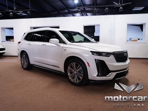 Used 2023 Cadillac XT6 Premium Luxury FWD image 9