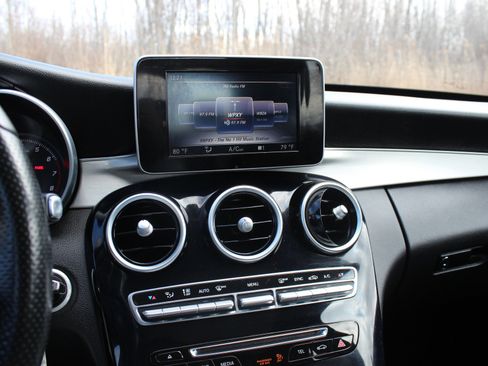 Used 2016 Mercedes-Benz C 300 4MATIC Sedan image 25