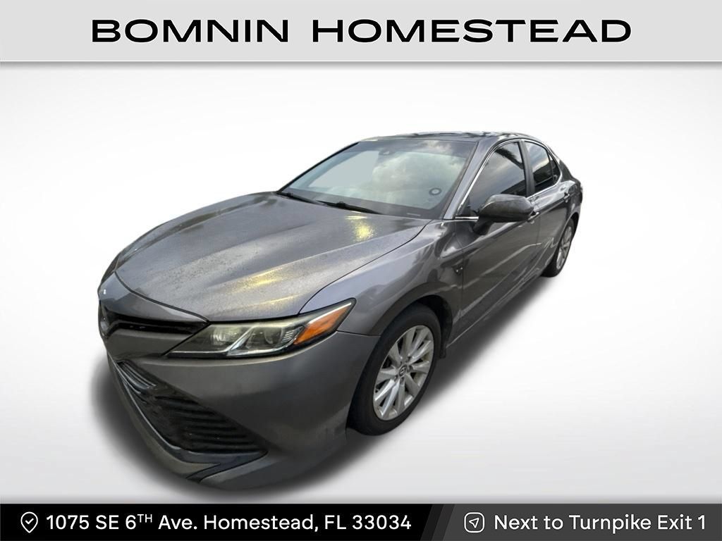 Used 2018 Toyota Camry LE FWD image 1