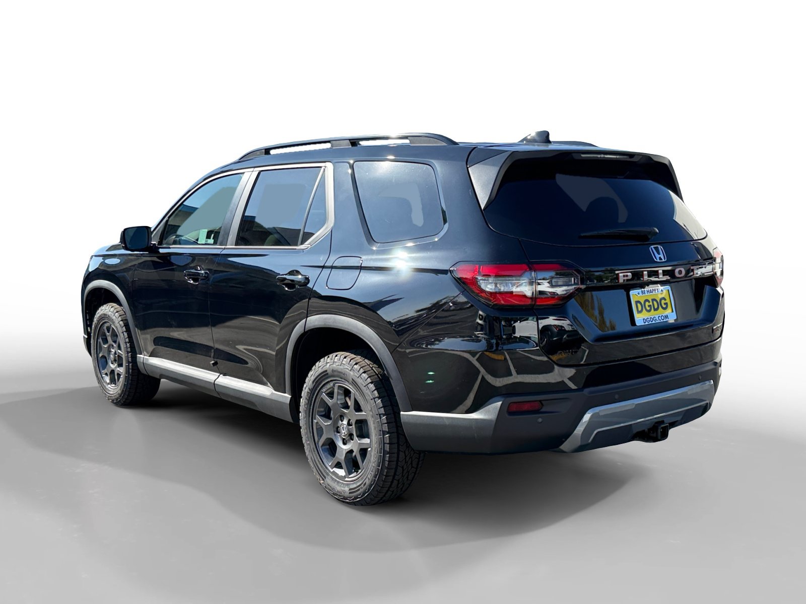 New 2026 Honda Pilot TrailSport image 3