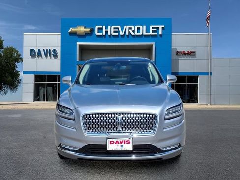 Used 2022 Lincoln Nautilus Reserve w/ Equipment Group 202A AWD/4WD image 8