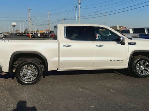 Certified 2023 GMC Sierra 1500 SLT w/ Max Trailering Package image 9