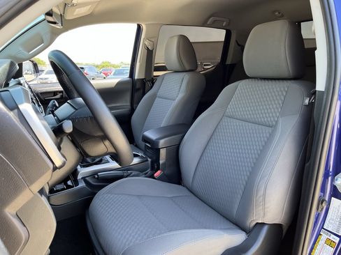 Used 2023 Toyota Tacoma SR5 RWD image 22