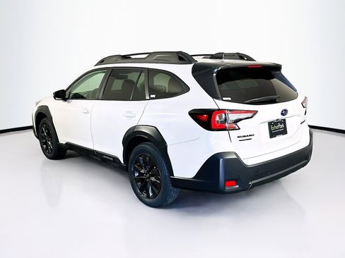 Used 2025 Subaru Outback Onyx Edition image 5
