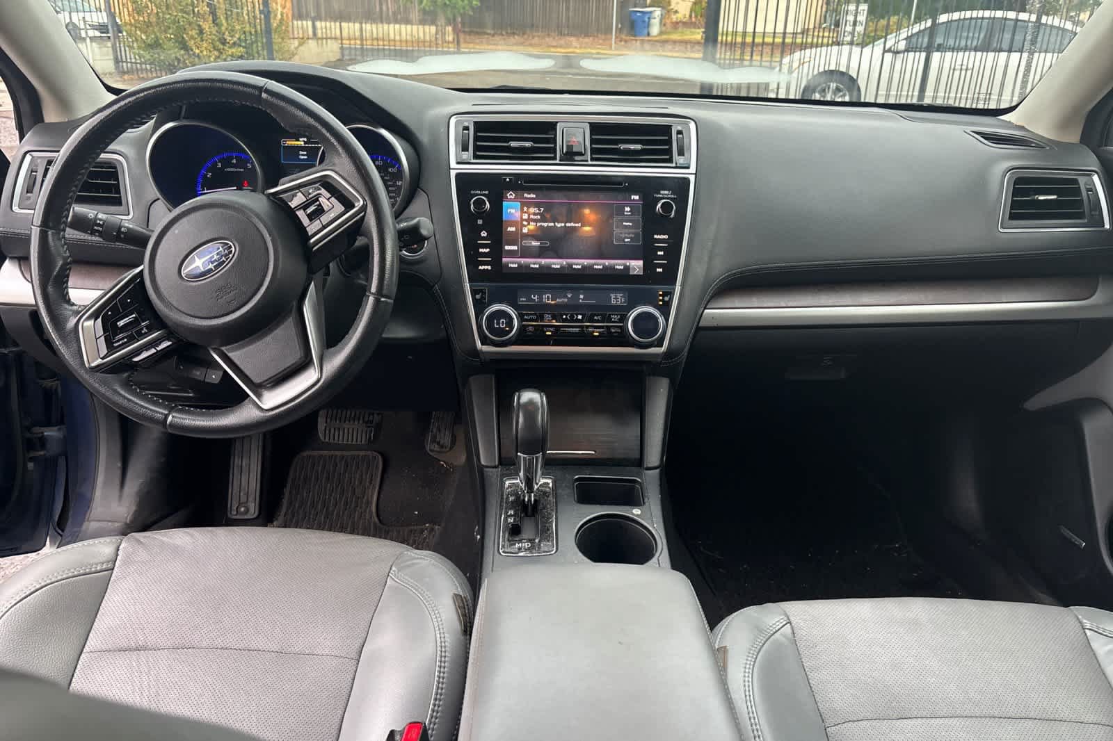 Used 2019 Subaru Outback 2.5i Limited AWD/4WD image 3
