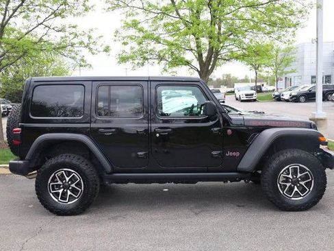 Used 2025 Jeep Wrangler Unlimited Rubicon image 5