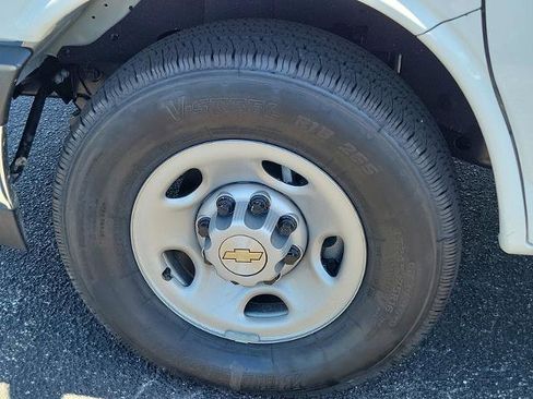 New 2024 Chevrolet Express 3500 w/ Power Convenience Package image 12