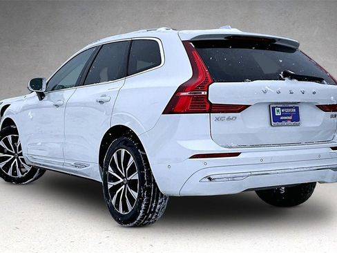 Certified 2023 Volvo XC60 B5 Plus image 4
