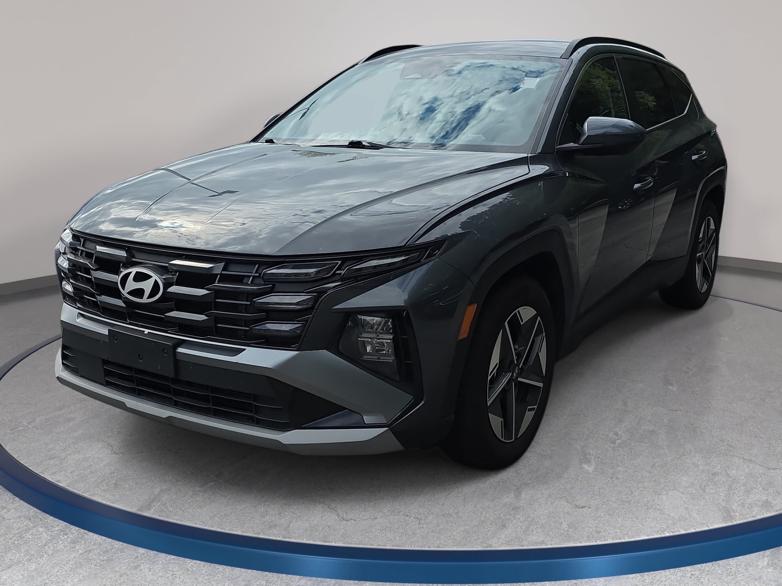 Used 2025 Hyundai Tucson SEL FWD image 1