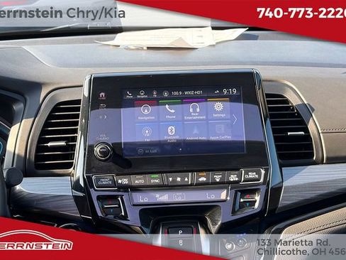 Used 2023 Honda Odyssey Elite image 9