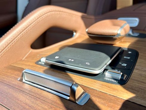 Certified 2024 Mercedes-Benz GLS 450 4MATIC image 44