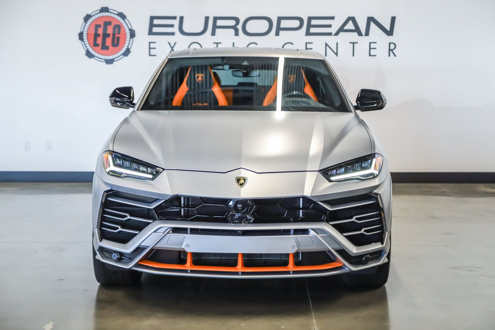 Used 2022 Lamborghini Urus AWD/4WD image 3