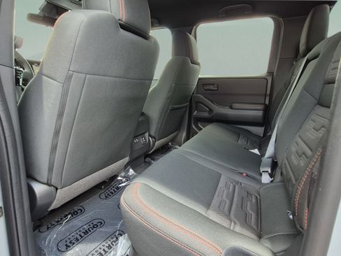 New 2026 Nissan Frontier Pro-X w/ Pro-X Convenience Package RWD image 16