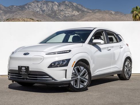 Used 2023 Hyundai Kona Limited w/ Cargo Package FWD image 1